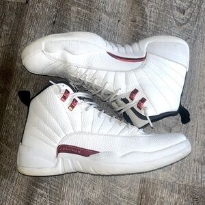 Jordan 12 twist white university red worn a few times